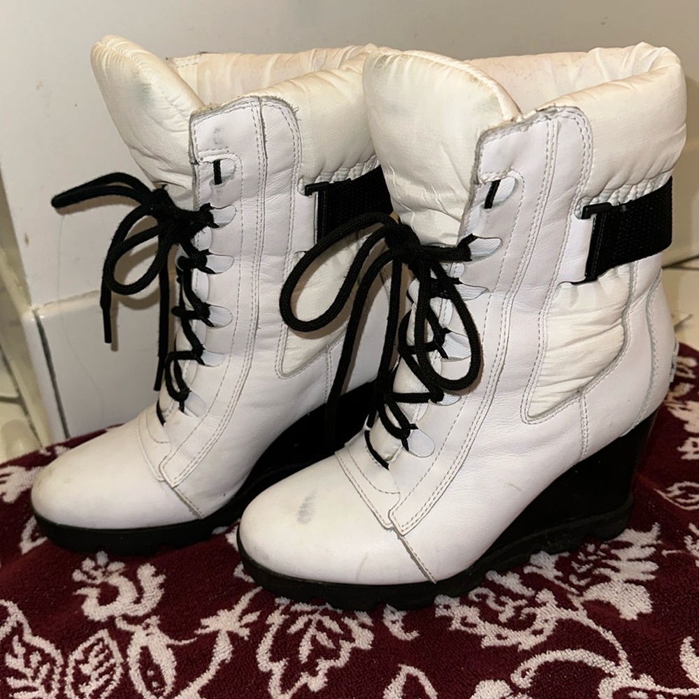 Sorel boots with heels warm and sexy